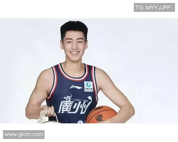 易建联的篮球之路:从天赋少年到中国篮球的传奇巨星